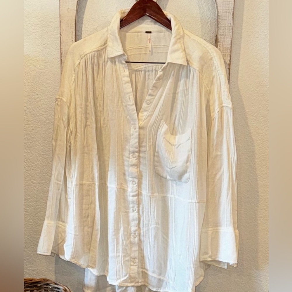 Free People - Long, button-up, collared, oversized top. Off white/cream. Large